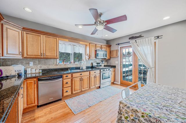 1560 A Street, West Babylon, NY 11704