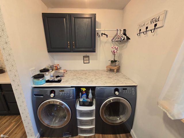 5303 Dixie Highway, Saginaw, MI 48601