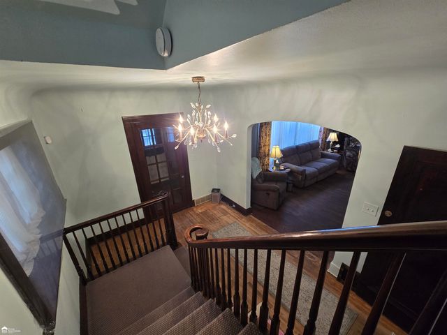 5303 Dixie Highway, Saginaw, MI 48601