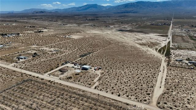 708 Rabbit Springs Road, Lucerne Valley, CA 92356