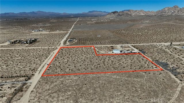 708 Rabbit Springs Road, Lucerne Valley, CA 92356