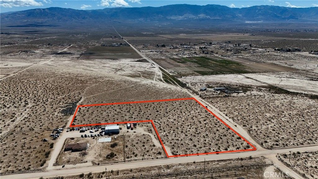 708 Rabbit Springs Road, Lucerne Valley, CA 92356