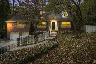 1053 Montague Road, Park Hills, KY 41011