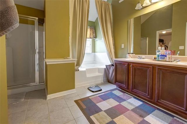 1828 Sandy Trail Drive, Hampton, GA 30228