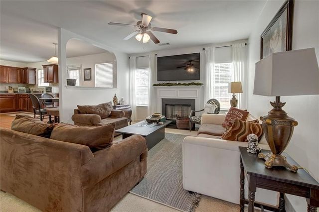 1828 Sandy Trail Drive, Hampton, GA 30228