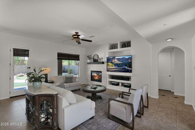 3971 E SCOUT Pass, Phoenix, AZ 85050