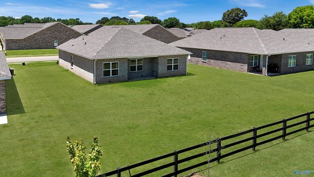 3217 Chestnut Court, Decatur, AL 35603