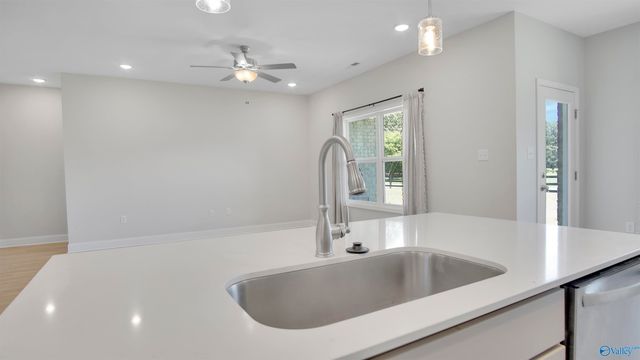 3217 Chestnut Court, Decatur, AL 35603