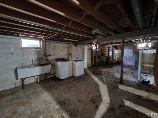 144 Oakdale Drive, Syracuse, NY 13207