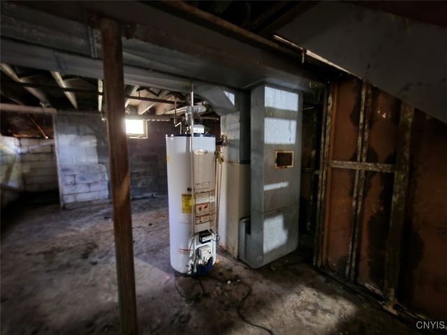 144 Oakdale Drive, Syracuse, NY 13207