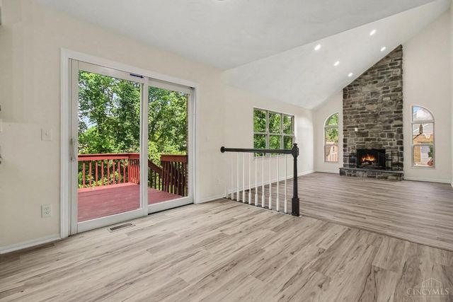 1482 Waycross Road, Forest Park, OH 45240
