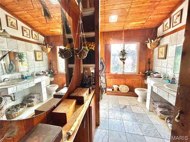 15303 E Highway 32, Boss, MO 65440