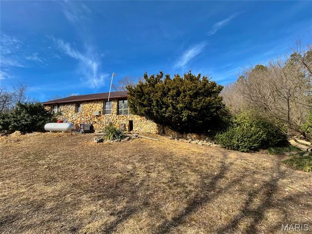 15303 E Highway 32, Boss, MO 65440