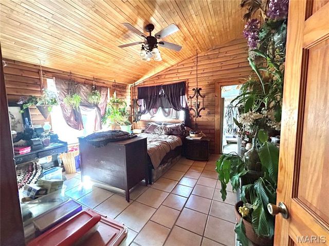 15303 E Highway 32, Boss, MO 65440