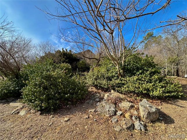 15303 E Highway 32, Boss, MO 65440