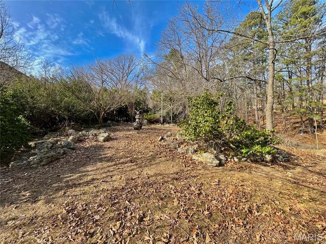 15303 E Highway 32, Boss, MO 65440