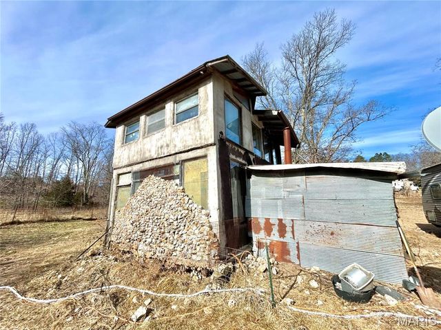 15303 E Highway 32, Boss, MO 65440