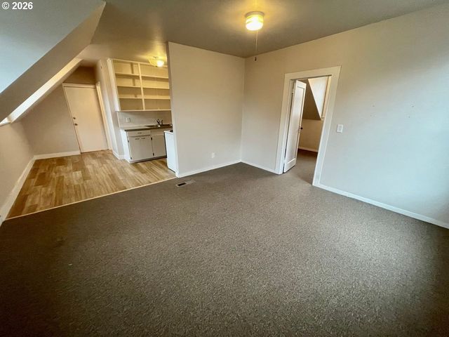 1511 Ne TILLAMOOK St, Portland, OR 97212
