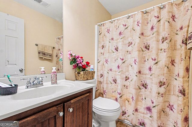 70 Feldspar Drive, Jefferson, GA 30549