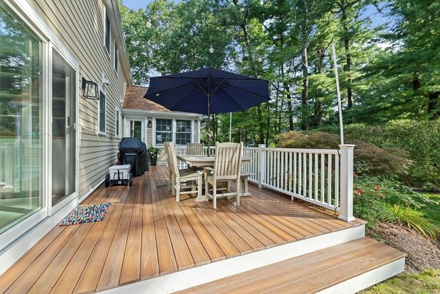 20 Lady Slipper Ln, Duxbury, MA 02332