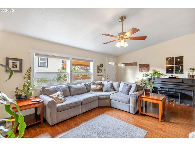 16812 Se 1ST St 112, Vancouver, WA 98684