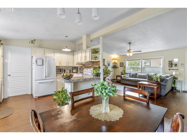 16812 Se 1ST St 112, Vancouver, WA 98684