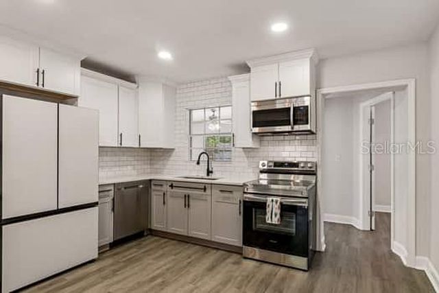 2115 PHILIPPE PARKWAY, Safety Harbor, FL 34695