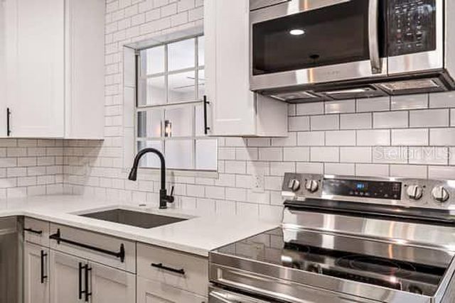 2115 PHILIPPE PARKWAY, Safety Harbor, FL 34695