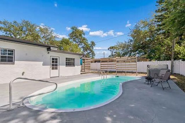 2115 PHILIPPE PARKWAY, Safety Harbor, FL 34695