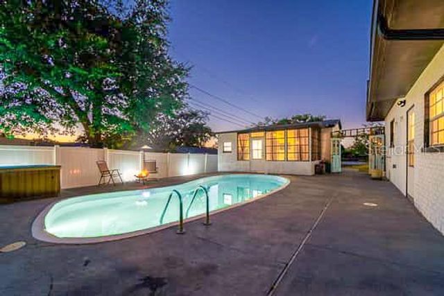 2115 PHILIPPE PARKWAY, Safety Harbor, FL 34695