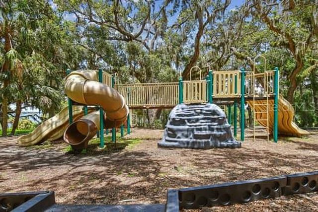 2115 PHILIPPE PARKWAY, Safety Harbor, FL 34695