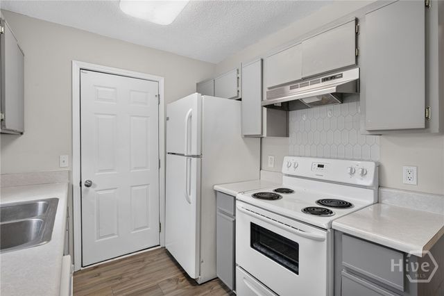 17 Leeward Drive, Savannah, GA 31419