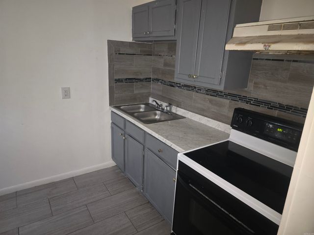 3016 S Gum Street, Pine Bluff, AR 71603