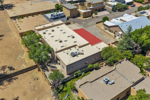 2742 Rio Grande Boulevard NW, Albuquerque, NM 87104