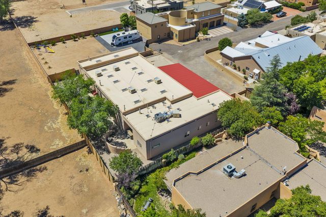 2742 Rio Grande Boulevard NW, Albuquerque, NM 87104
