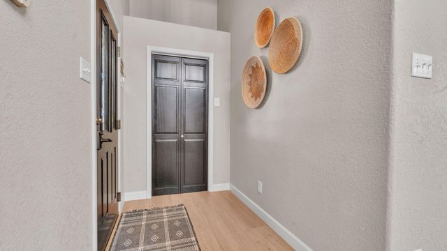 2742 Rio Grande Boulevard NW, Albuquerque, NM 87104