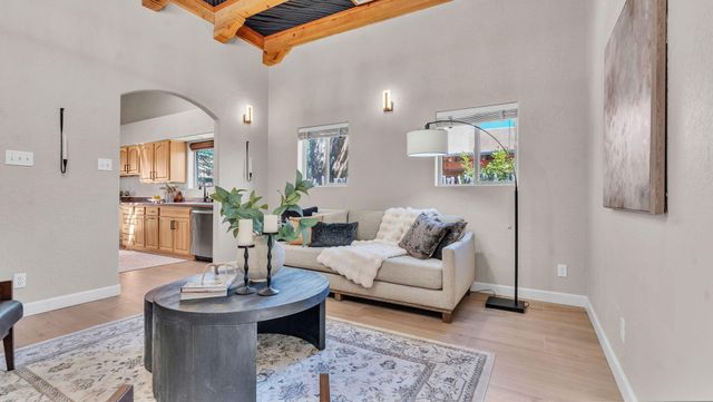 2742 Rio Grande Boulevard NW, Albuquerque, NM 87104