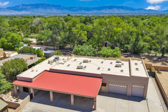 2742 Rio Grande Boulevard NW, Albuquerque, NM 87104