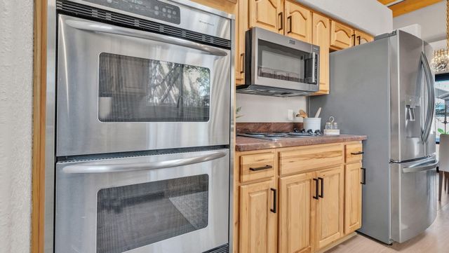 2742 Rio Grande Boulevard NW, Albuquerque, NM 87104