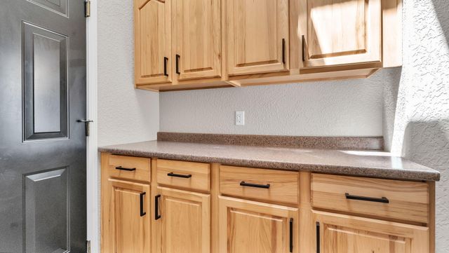 2742 Rio Grande Boulevard NW, Albuquerque, NM 87104