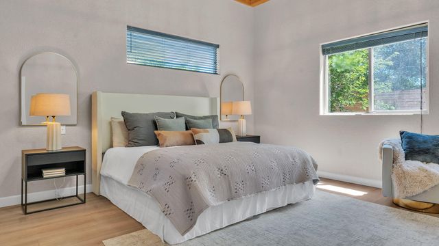 2742 Rio Grande Boulevard NW, Albuquerque, NM 87104