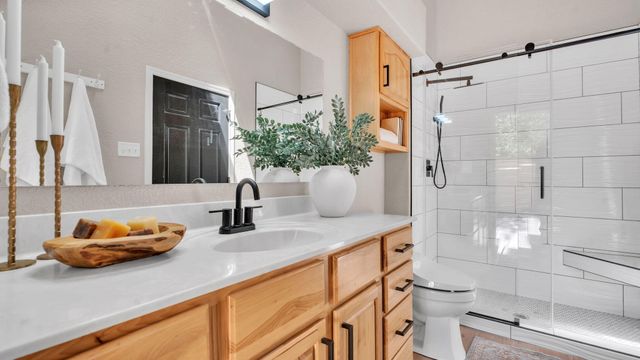 2742 Rio Grande Boulevard NW, Albuquerque, NM 87104