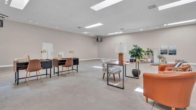 2742 Rio Grande Boulevard NW, Albuquerque, NM 87104