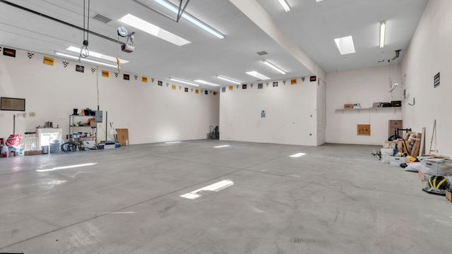 2742 Rio Grande Boulevard NW, Albuquerque, NM 87104