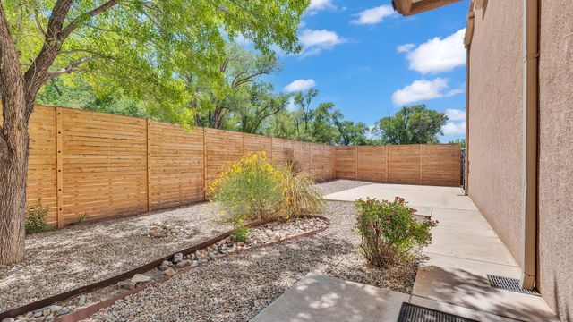 2742 Rio Grande Boulevard NW, Albuquerque, NM 87104