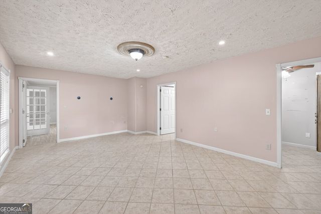 205 Allie Drive, Mcdonough, GA 30252