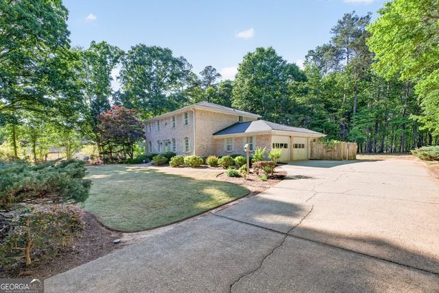 205 Allie Drive, Mcdonough, GA 30252