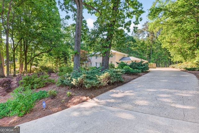 205 Allie Drive, Mcdonough, GA 30252