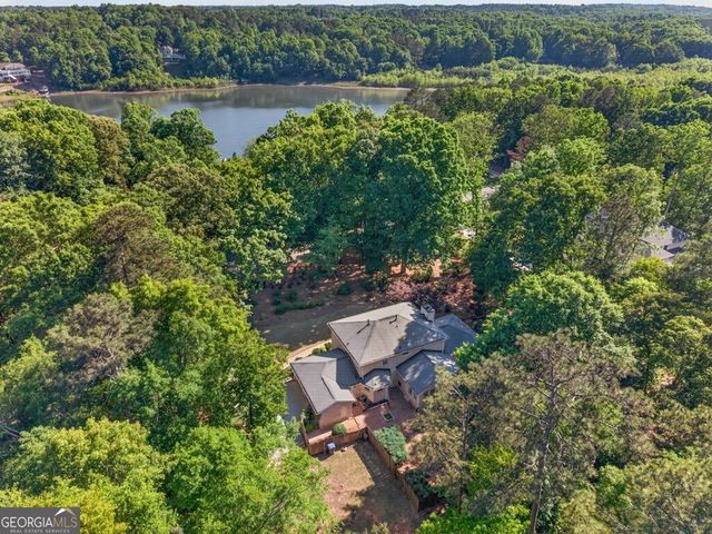 205 Allie Drive, Mcdonough, GA 30252