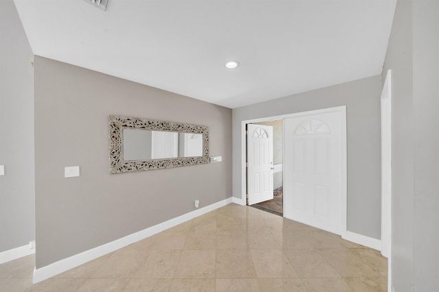 5921 NW 59TH Avenue, Parkland, FL 33067